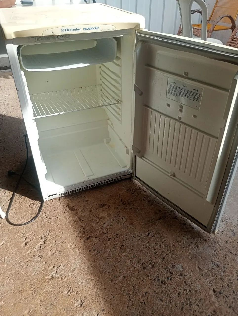 Frigobar elextrolux 220w - Foto 2