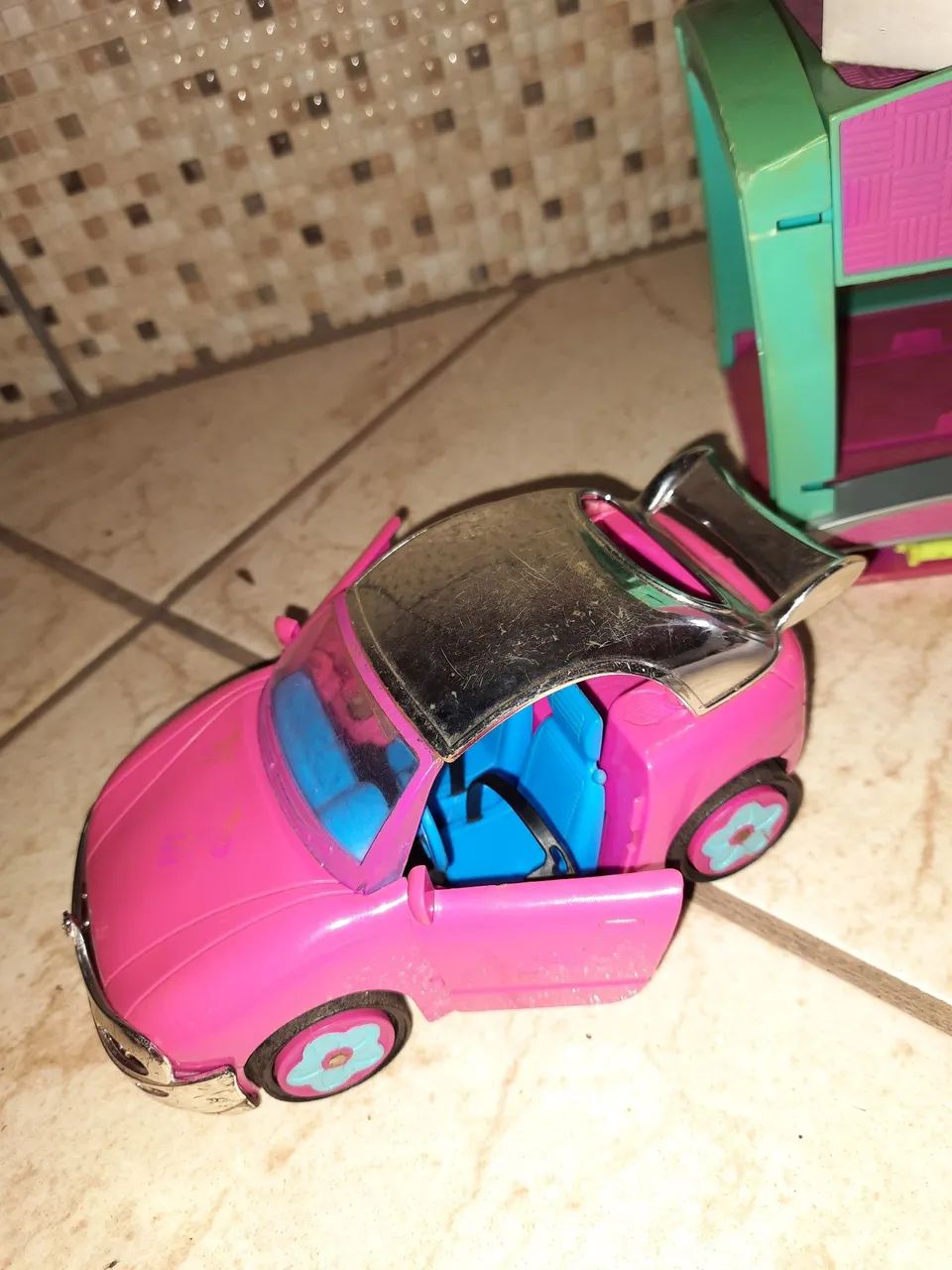 Garagem da Polly Pocket com acessórios  - Foto 4