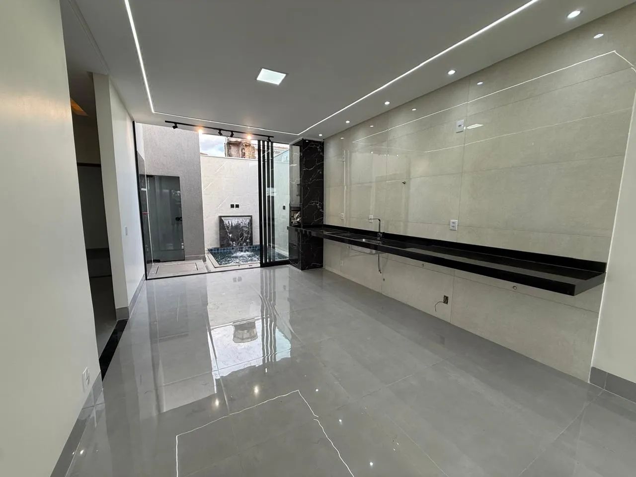 CASA 3 SUITES COM PISCINA JARDIM ELI FORTE - Foto 2