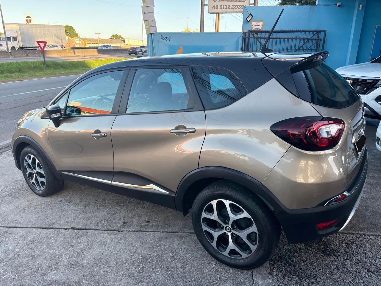 Renault Captur Intense 1.3 TB 16V Flex 5P AUT 2023