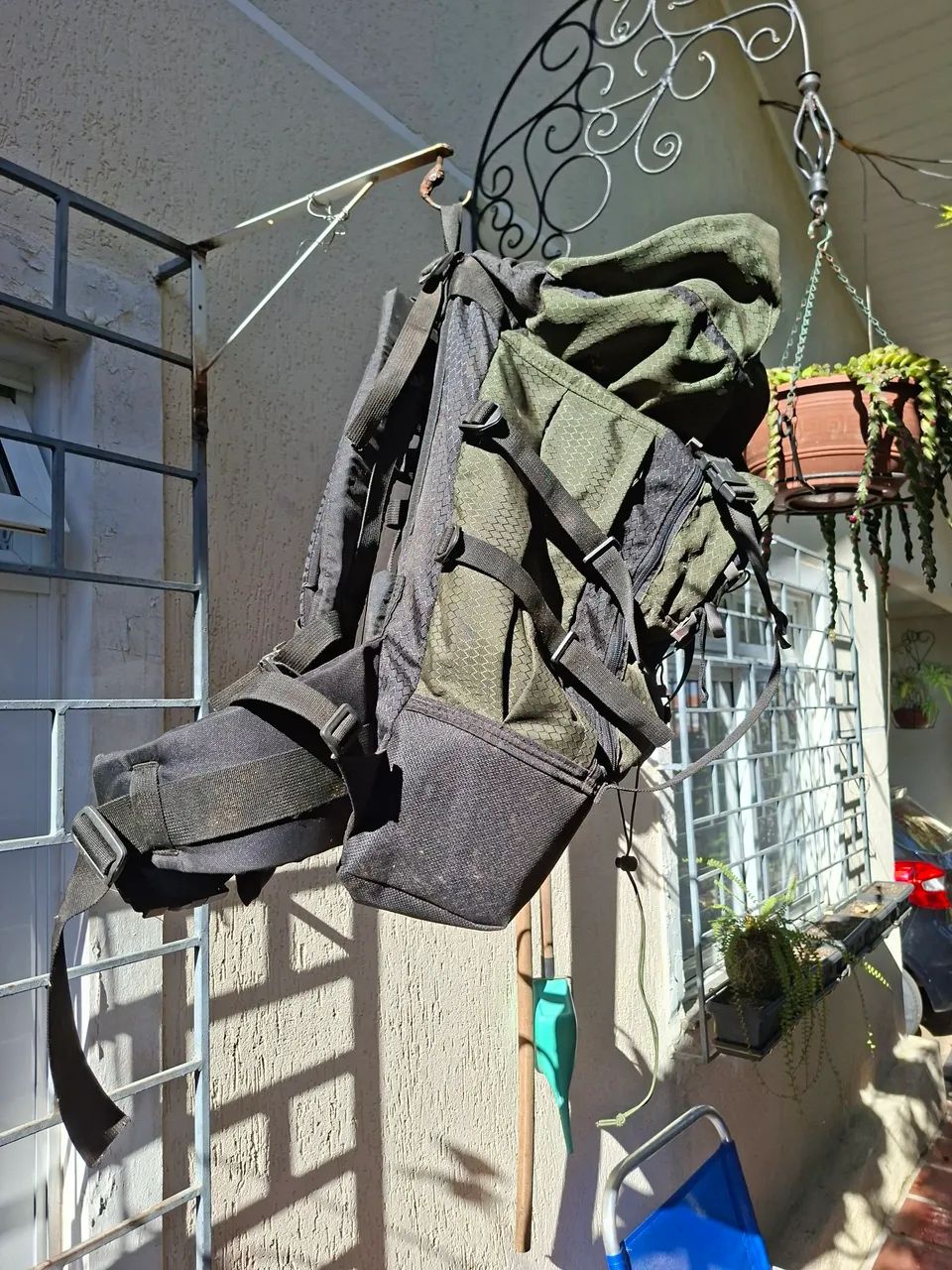 Mochila trilhas e rumos 75 litros - Foto 2