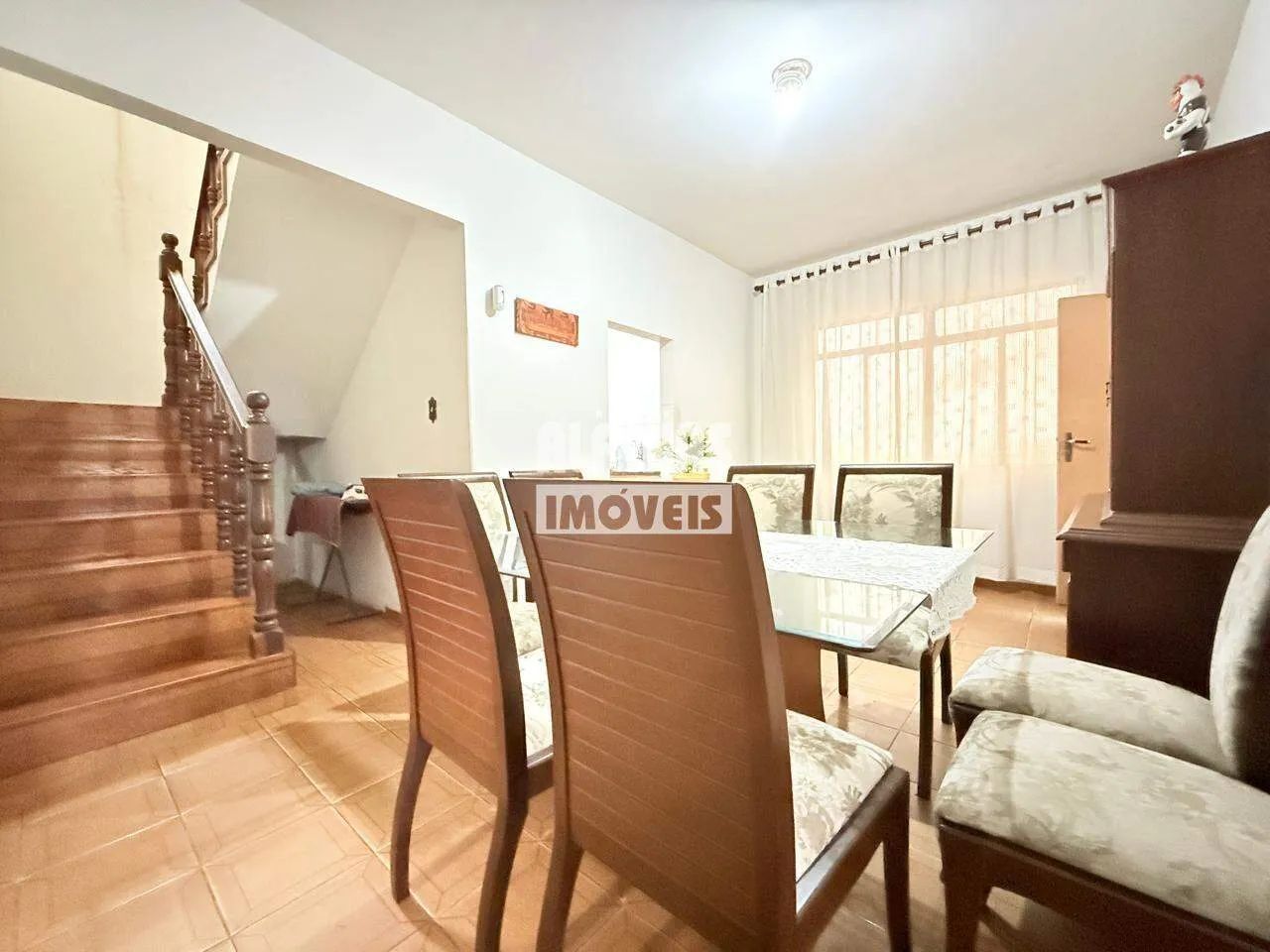 Casa à venda 3 quartos no Bairro CAMARGOS