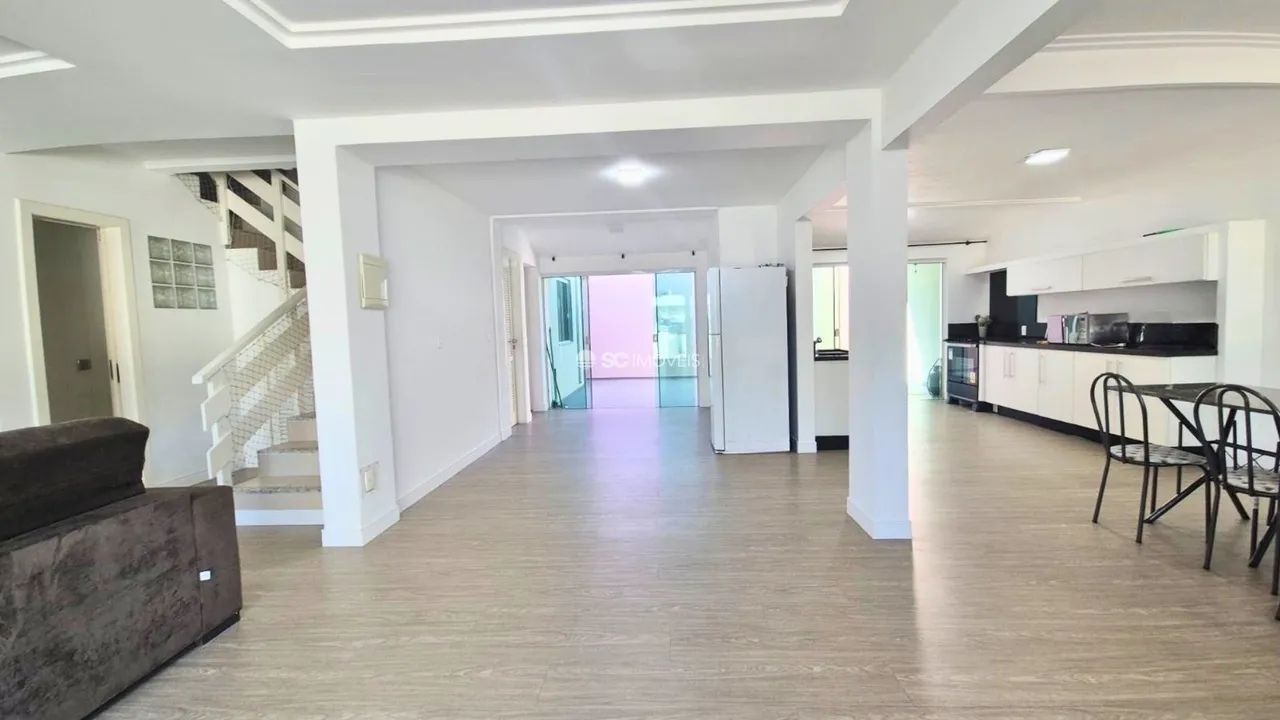 Casa 5 Dormitórios Mobiliada - Canasvieiras