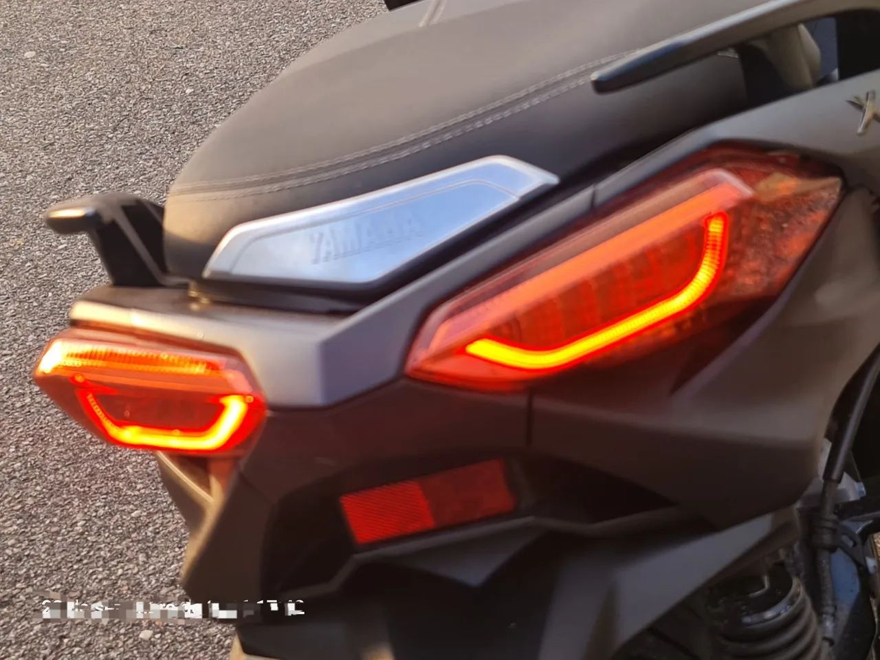 YAMAHA XMAX 250 ABS - Foto 5