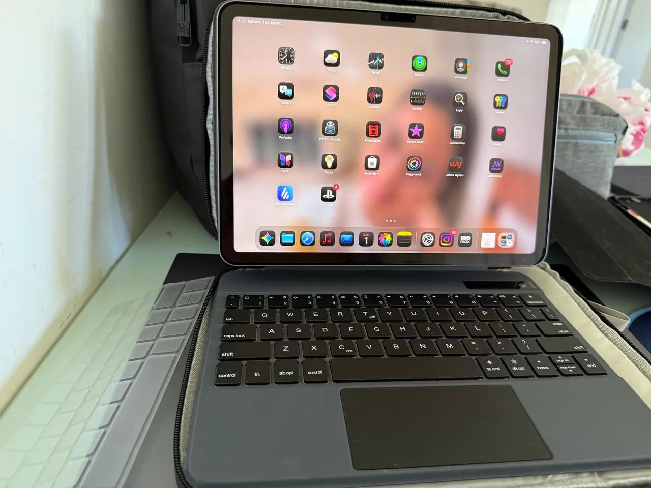 iPad Air M4 128Gb + Baseus Pencil + Magic Case Teclado