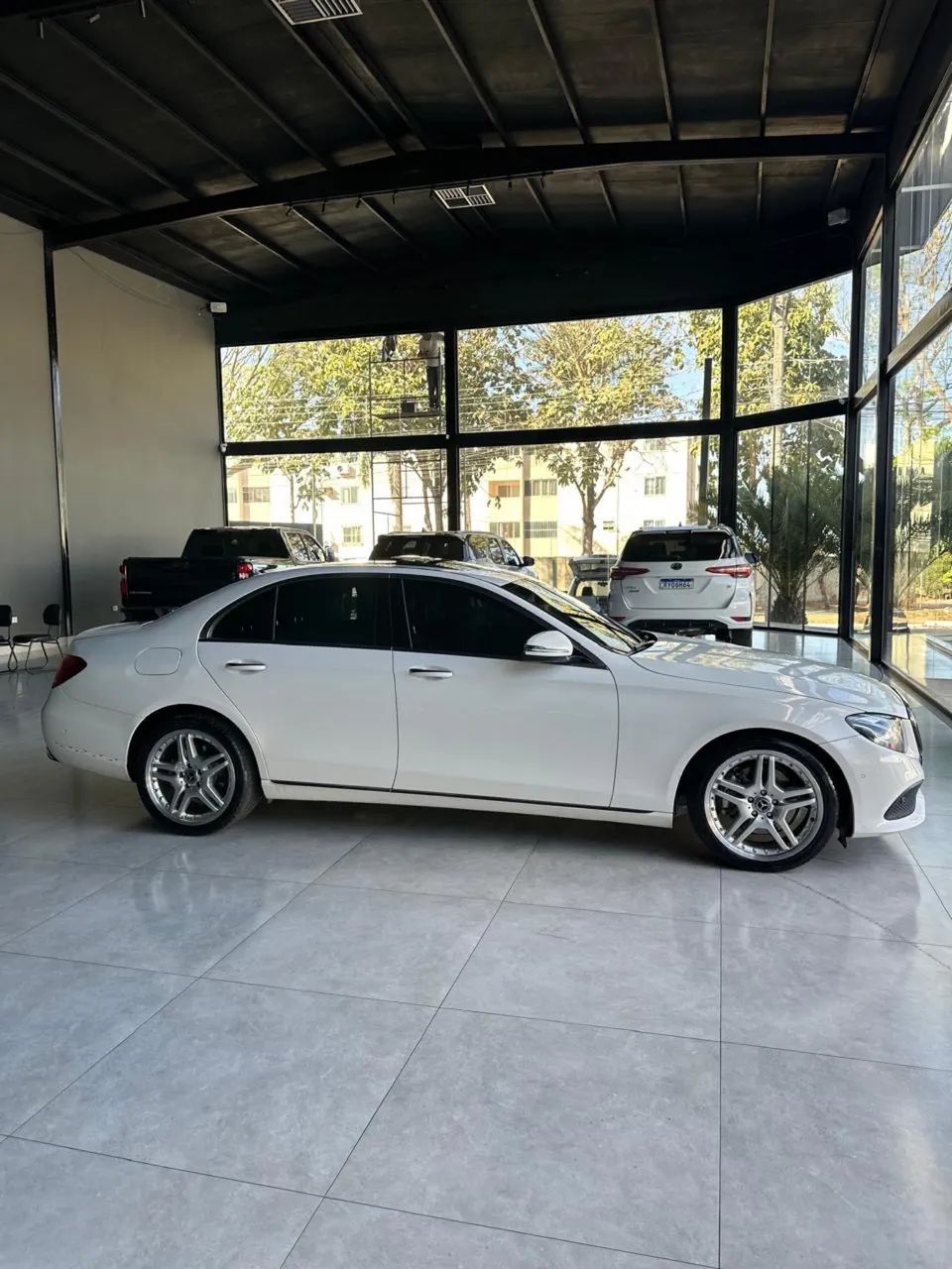 Mercedes-Benz E-250 Exclusive 2.0 TB 211cv Aut. 2017