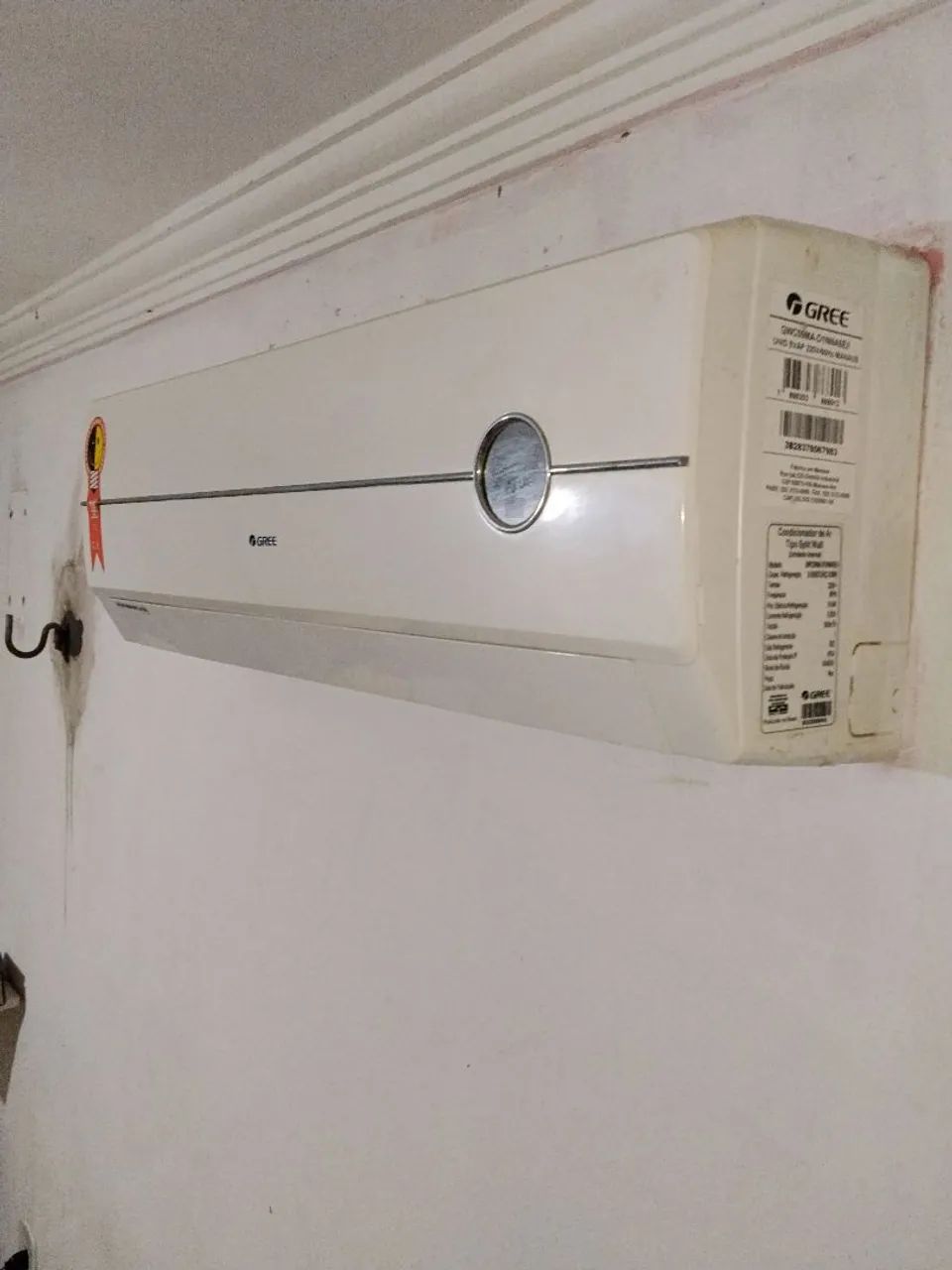 Ar condicionado em ótimo estado 