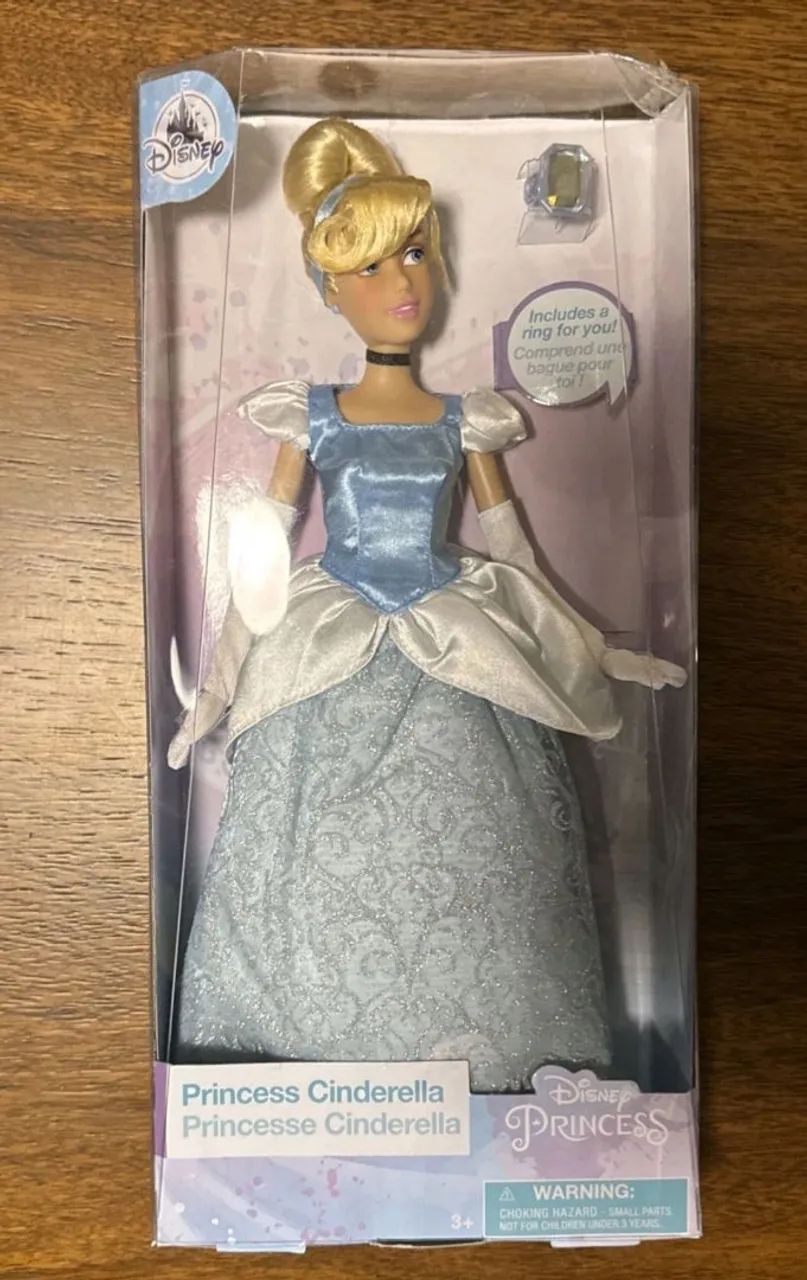 BONECA BARBIE CINDERELA CLASSICA PRINCESA DISNEY NOVA LACRADA 