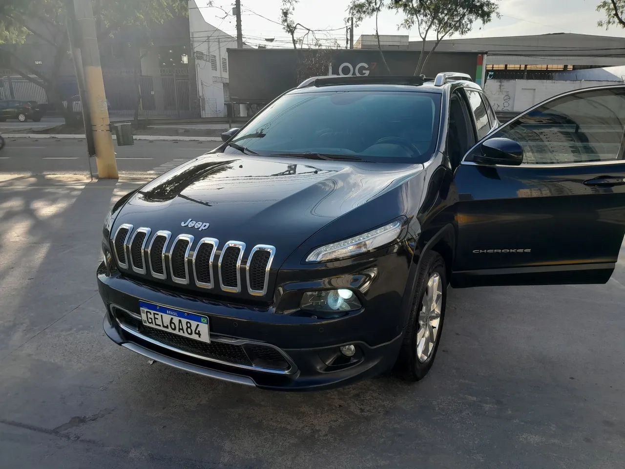 Jeep Cherokee Cherokee Limited 3.2 4x4 V6 Aut. 2015