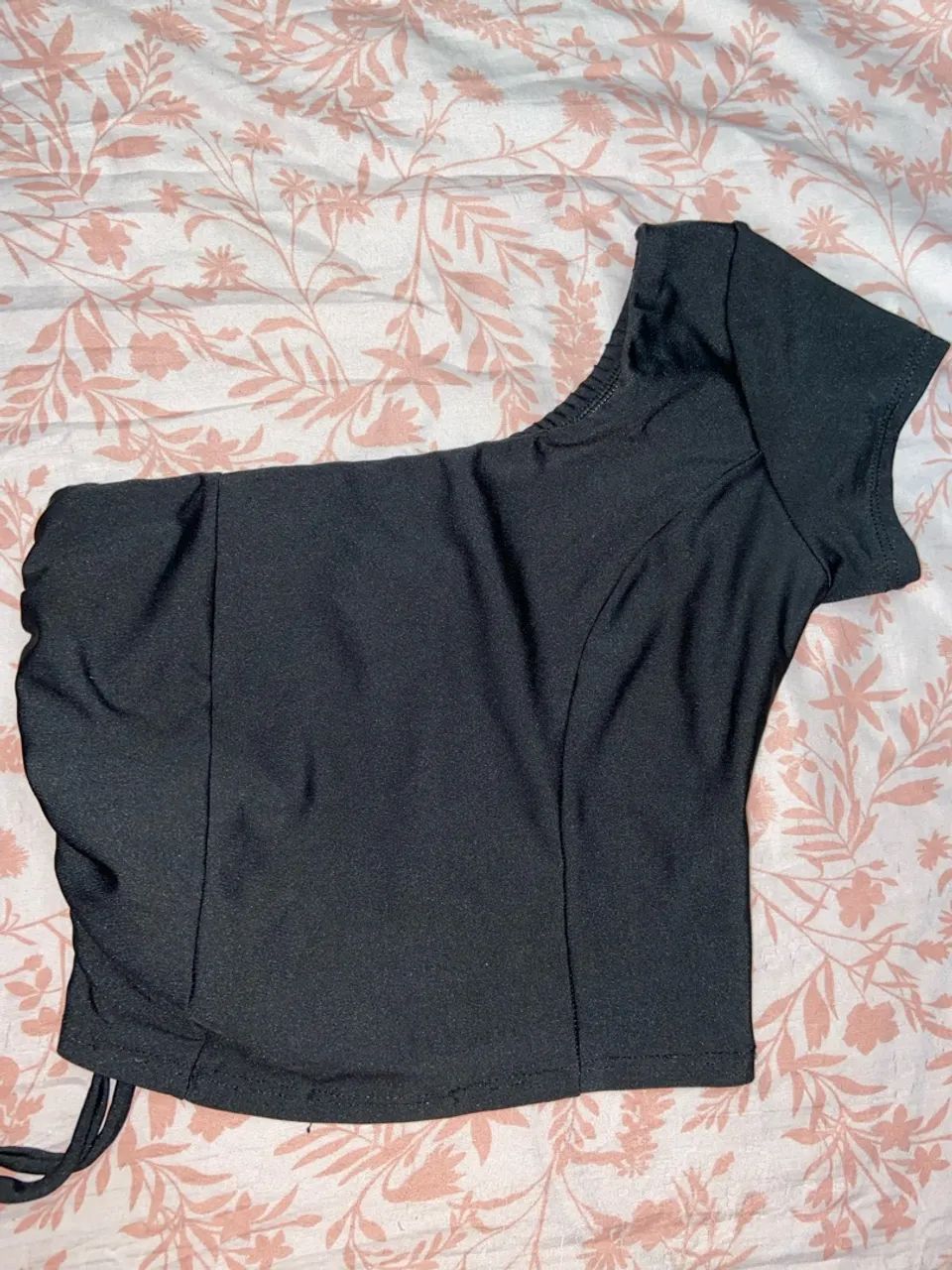 Cropped um ombro só 