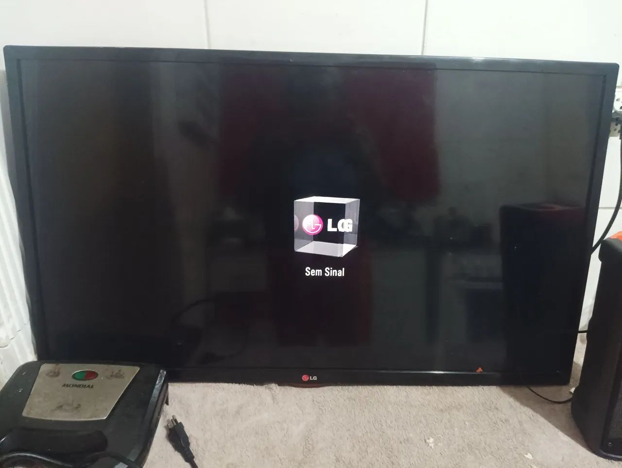 Vende-se uma TV 39polega não e smarte tv 