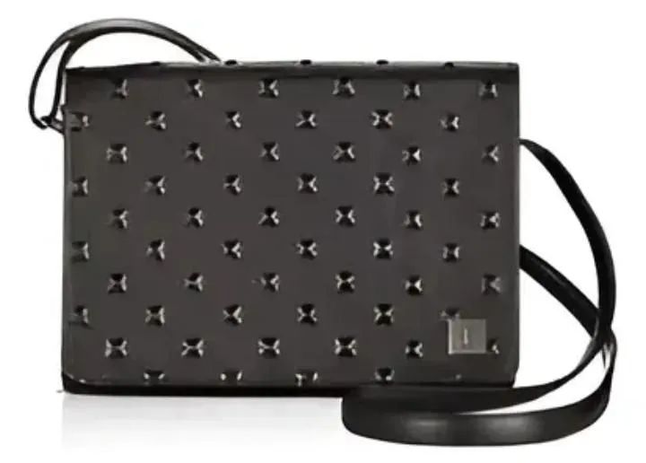 EUDORA BOLSA SPIKES EM PVC C/A