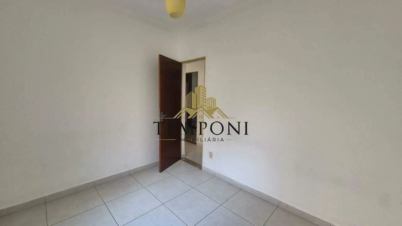 Excelente casa geminada com 2 quartos - Foto 4