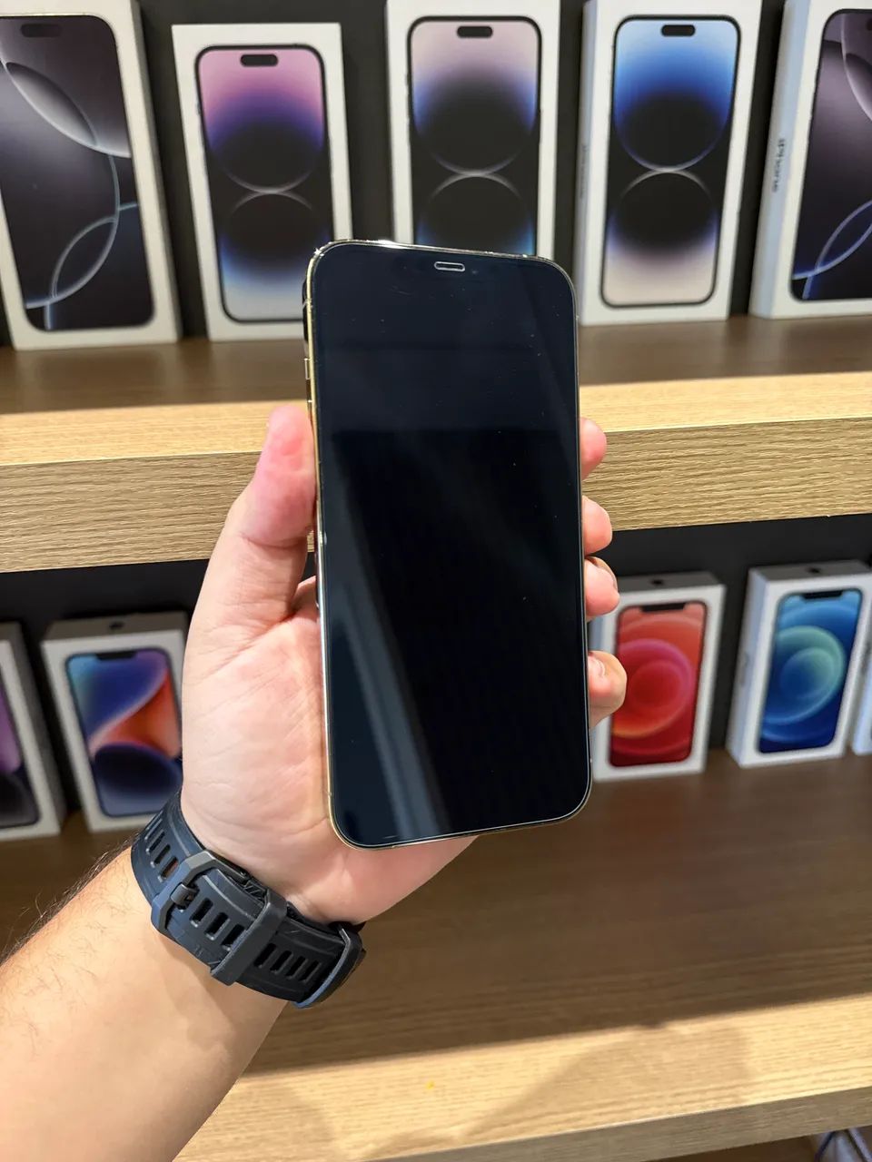 iPhone 12 Pro Max 128GB - GOLD - Foto 2