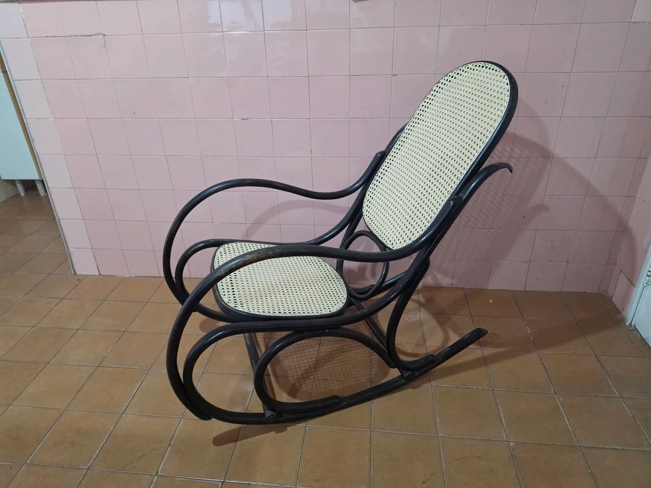 Cadeira de balanço  - Foto 3