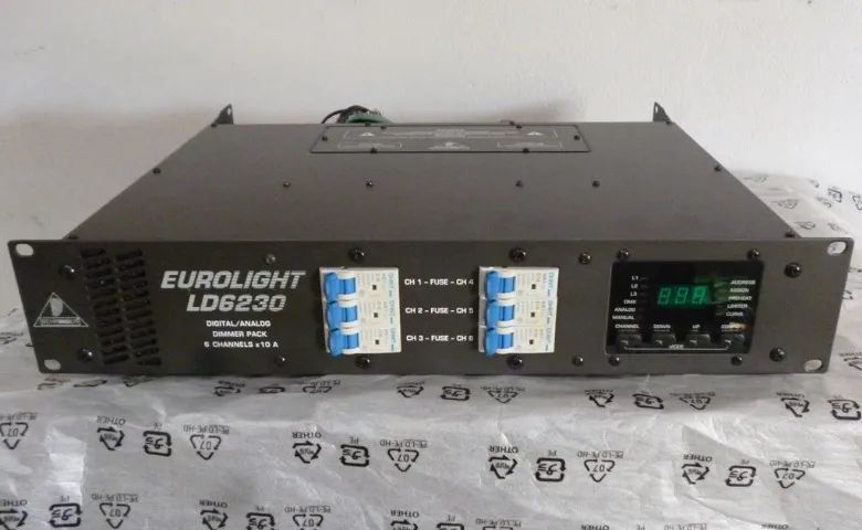 Rack Dimmer 6 canais 220v (frete gratis)