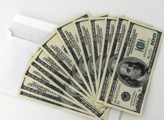 Notas de $100 dolares antigas
