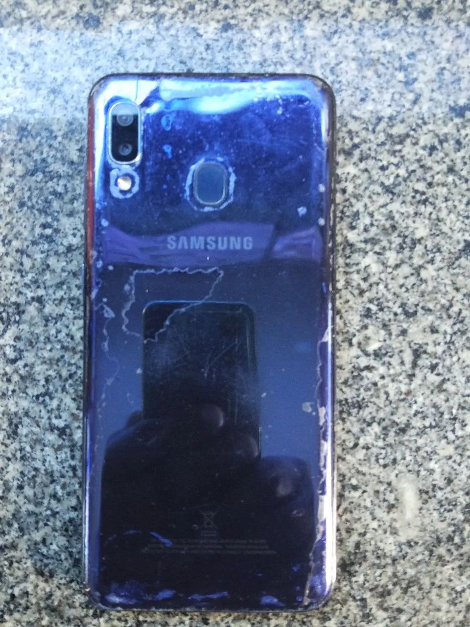 Samsung Galaxy A20 - Foto 2