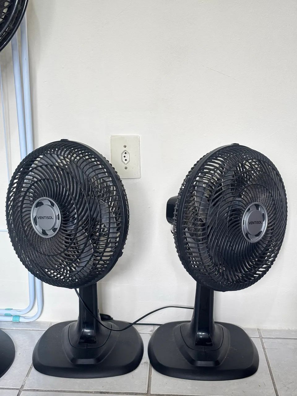 Vendo 2 ventiladores Ventisol 40,00 cada 
