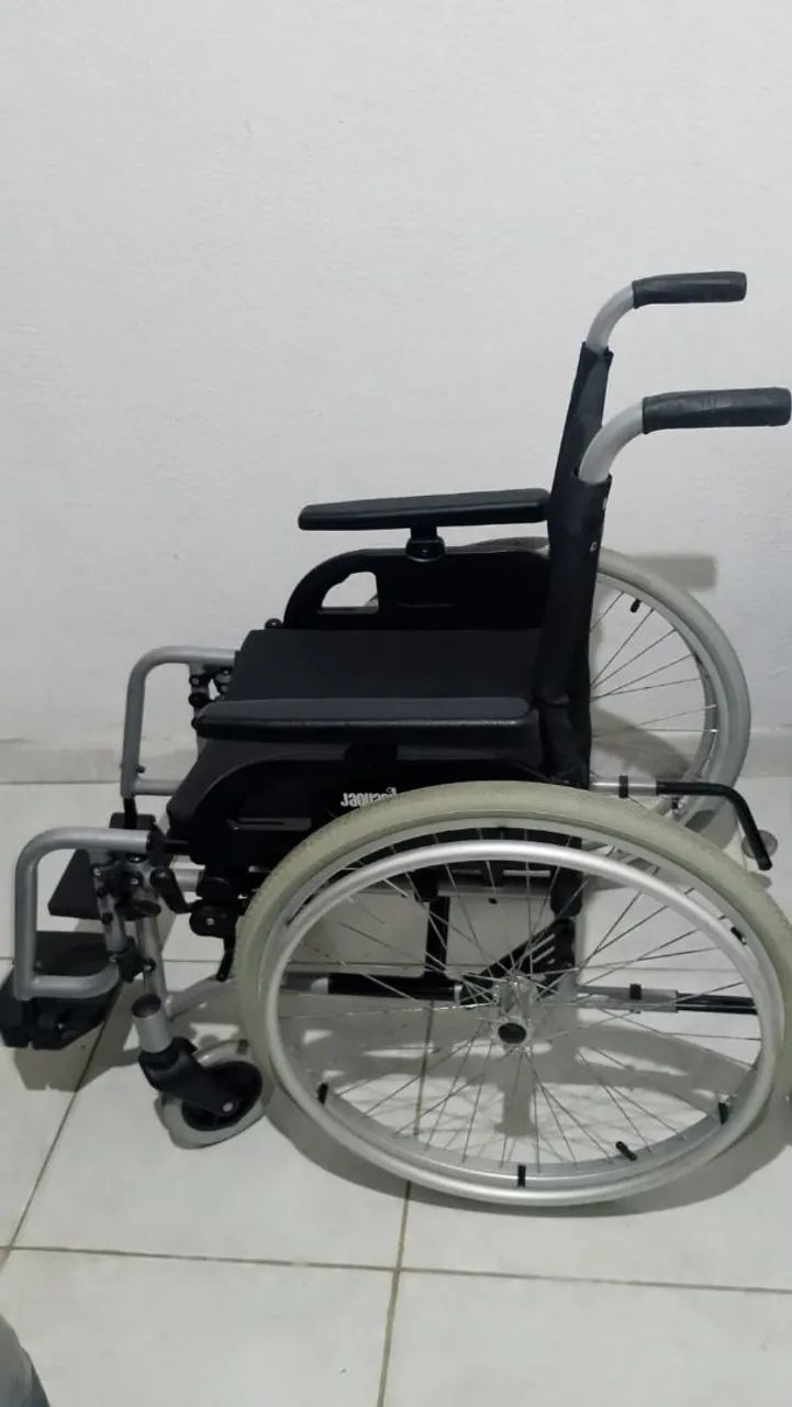 Cadeira de rodas jaguaribe - Foto 2