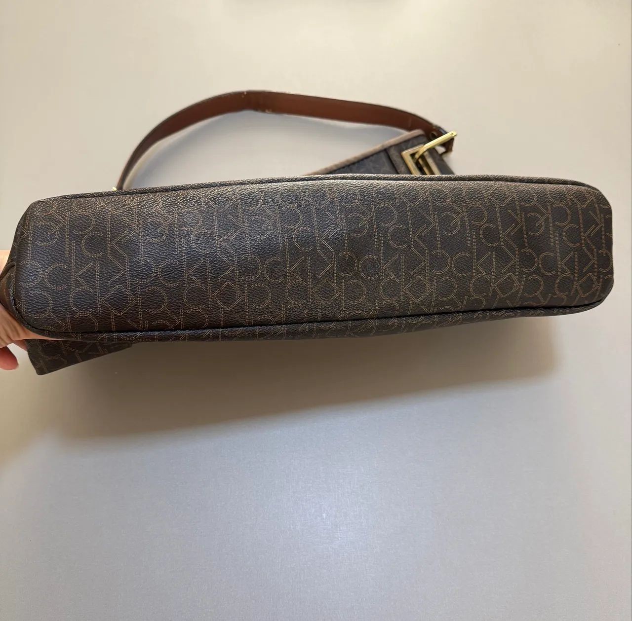 Bolsa Calvin Klein Original, Monograma, Grande, Marrom, Ótimo Estado - Foto 2