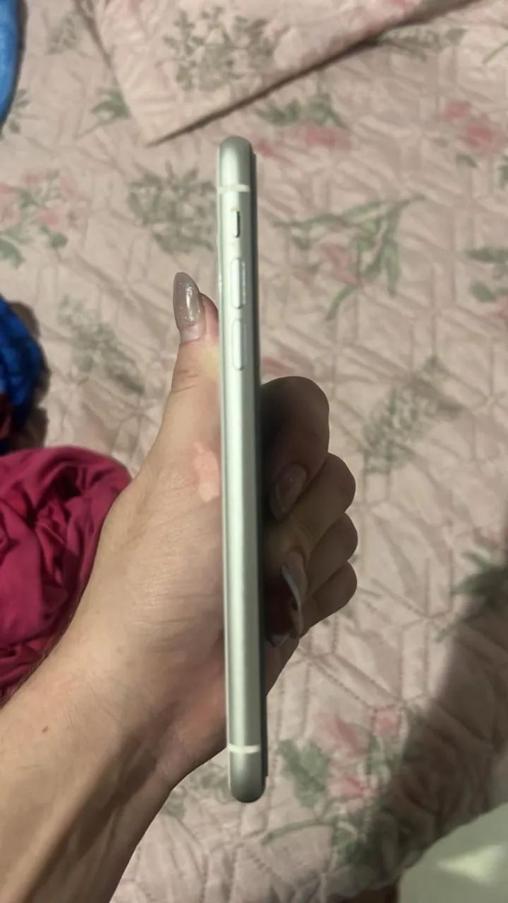  iPhone 11 64GB Branco - Foto 3