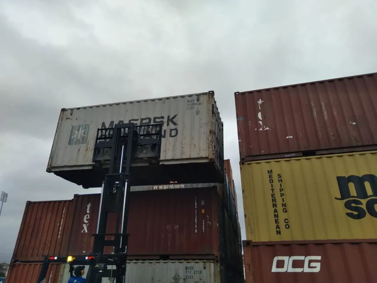 Container para Obra e Depósito - 20 e 40 Pés - Foto 2