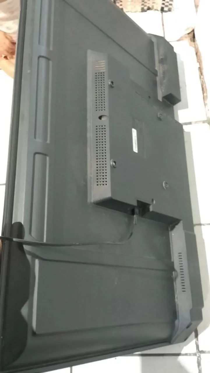 TV Philco 42" LED (PTV42G52RCF) - Liga mas não dá imagem (Para Conserto ou Peças) - Foto 2