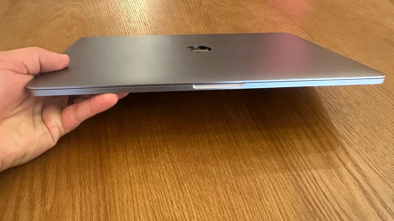 Macbook Pro 15 Core i9 32gb Ram 1Tb SSD Touchbar - Notebooks