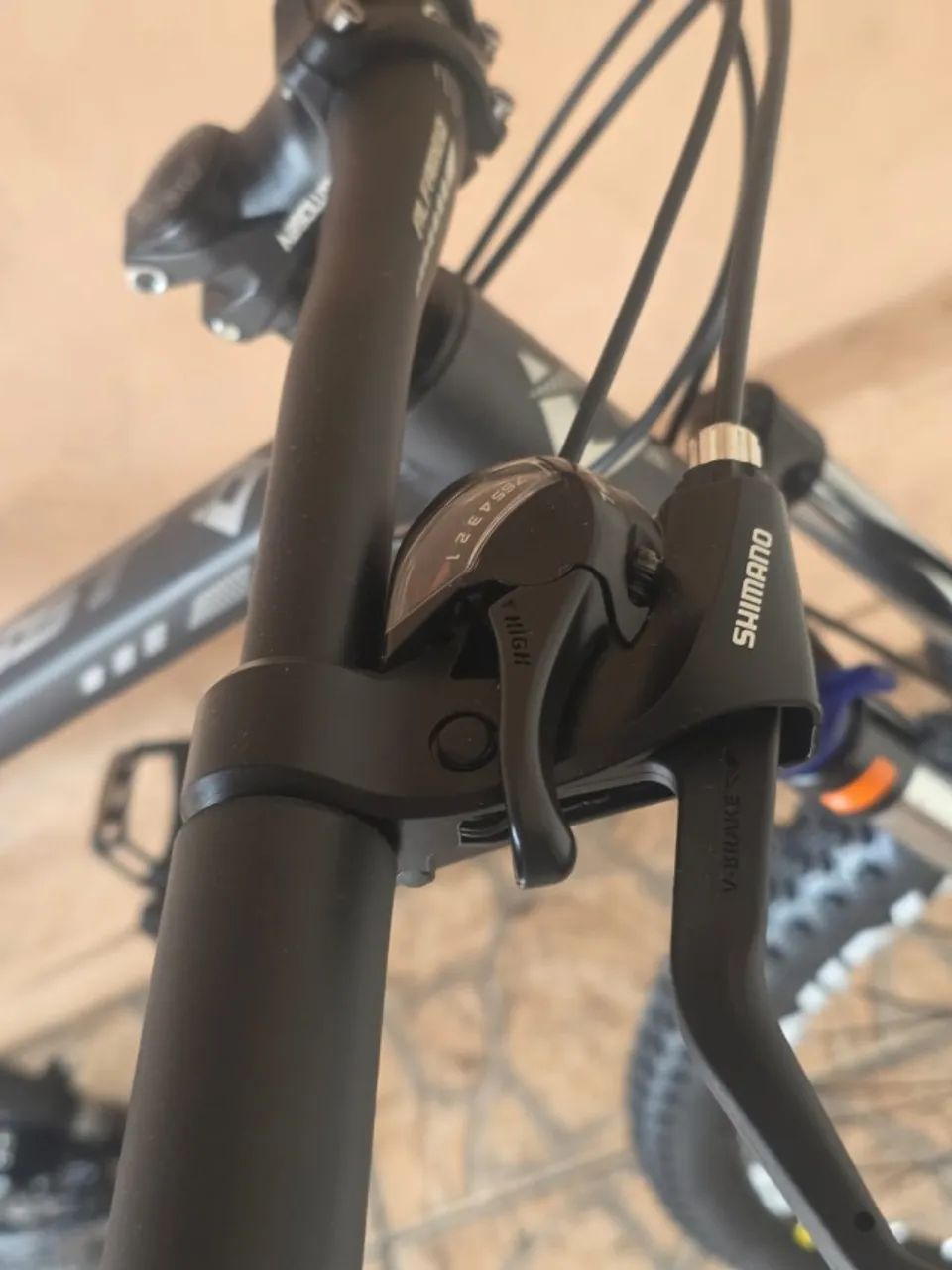 Bicicleta aro 29 First Lift 21V Inteira Shimano - Foto 4