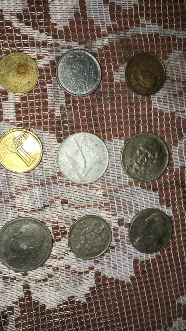 Cédulas e moedas - Foto 4