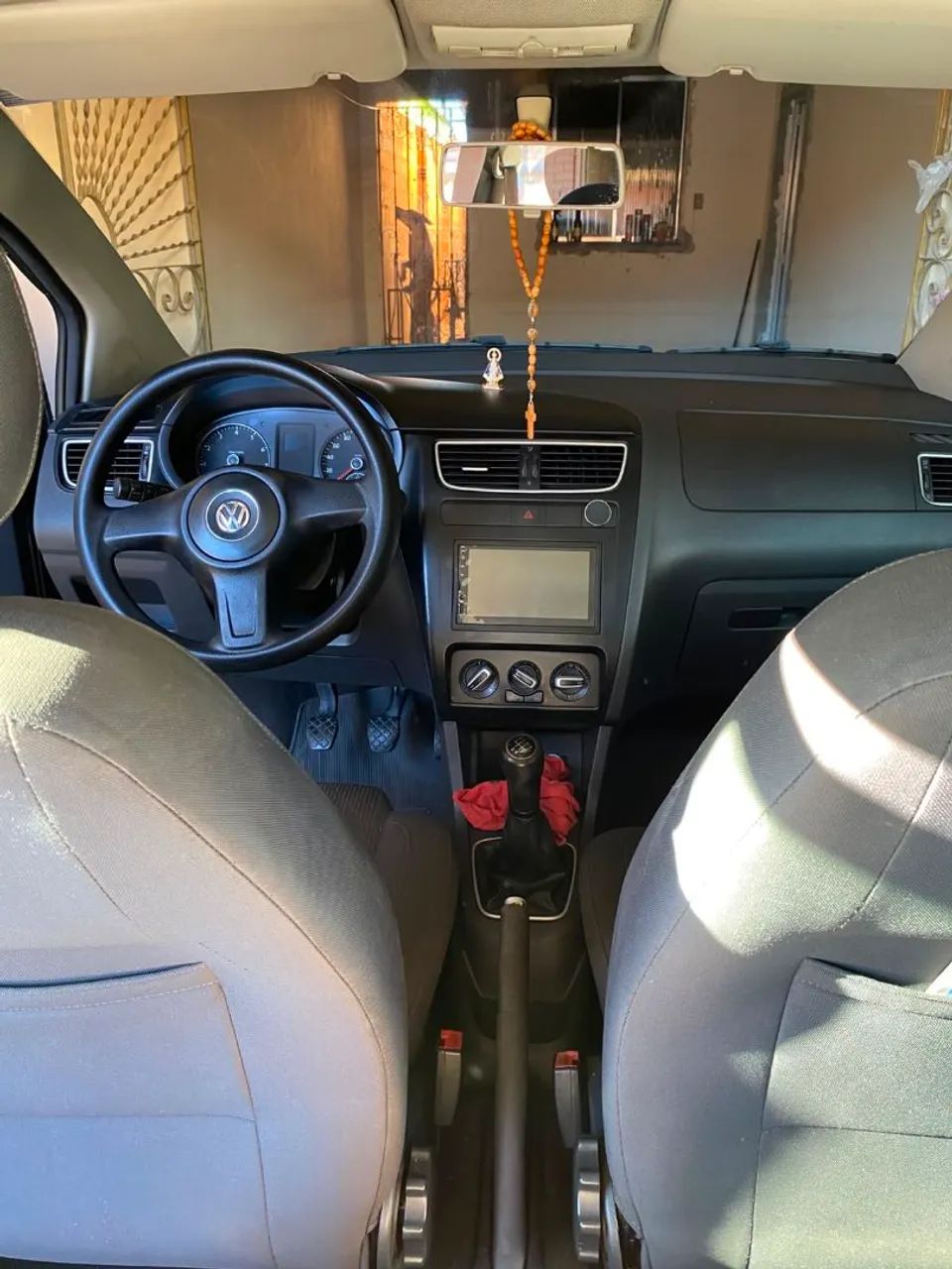 Volkswagen Fox 1.0 MI Total Flex 8V 5P 2013 - Foto 2