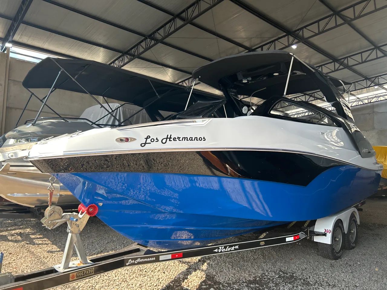 Lancha NX270 