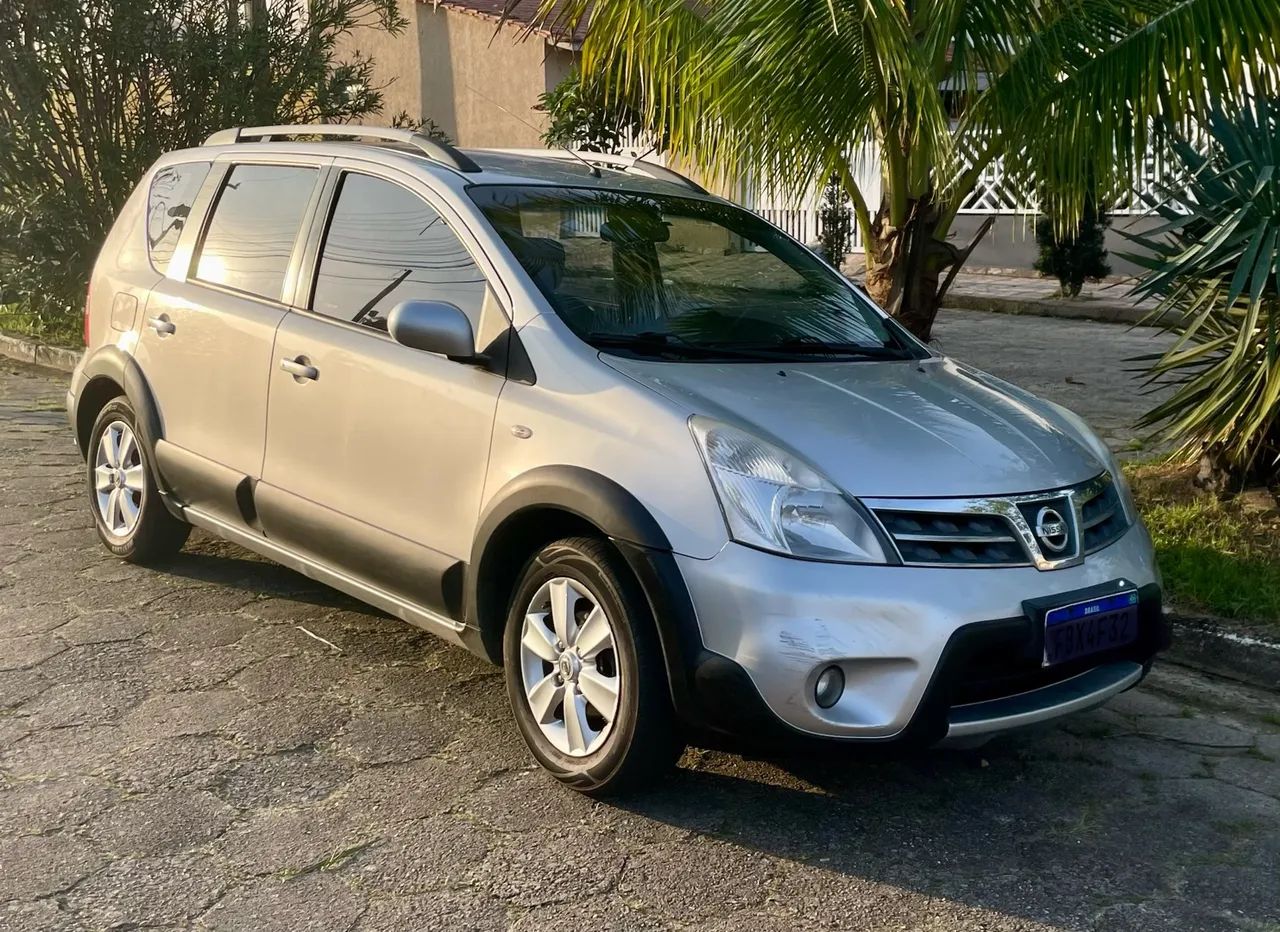 Nissan Livina LIVINA X-GEAR SL/X-GEAR 1.8 Flex F. Aut. 2014