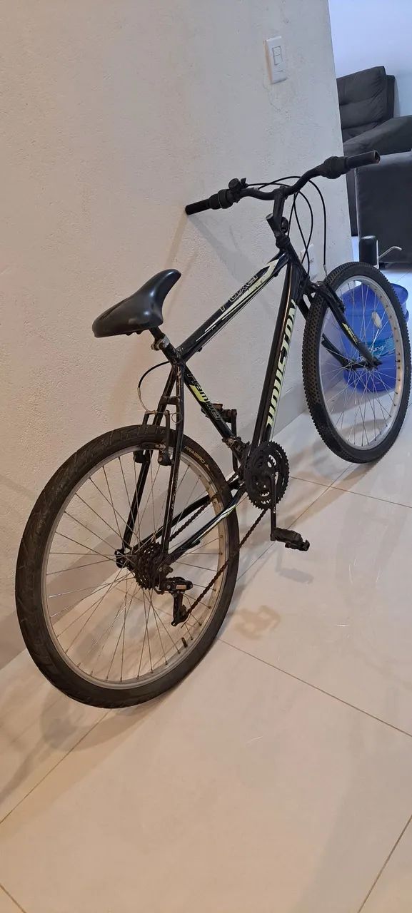 Bicicleta aro 26  21v  300 reais 