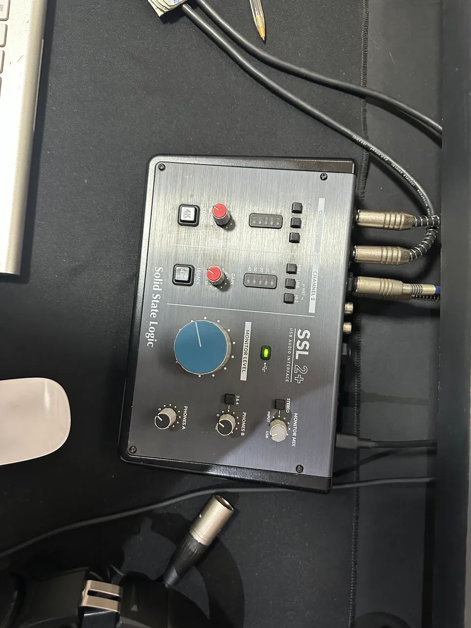 Placa de áudio SSL 2 +