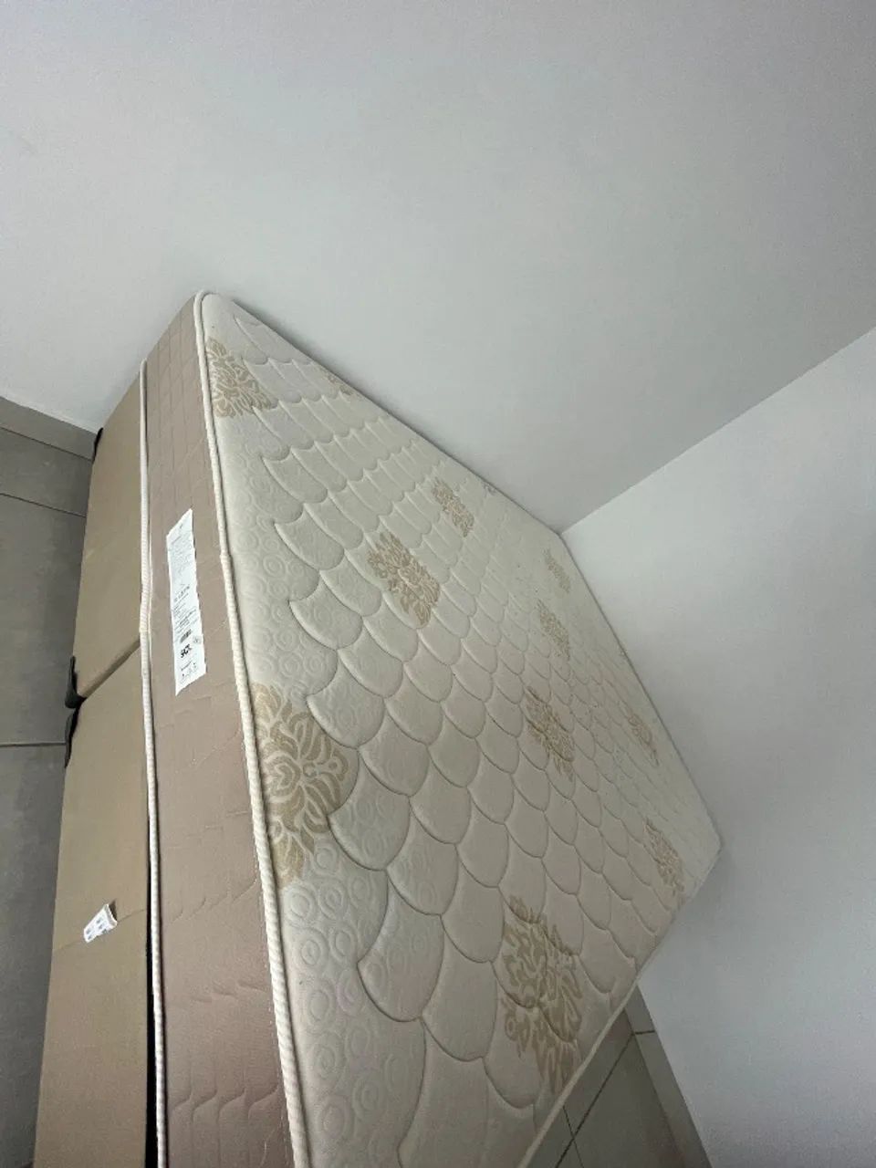 Sofá, cama QUEEN , máquina de lavar , ar condicionado, televisão 50 polegadas  - Foto 3