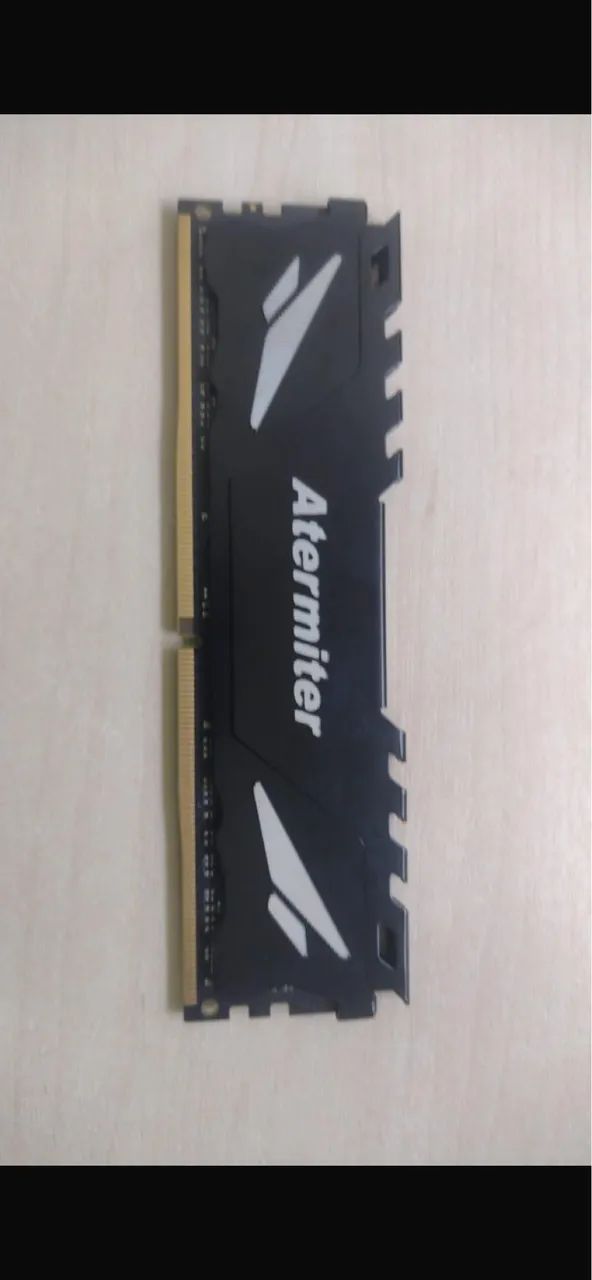 Duas memória ram 8gb cada