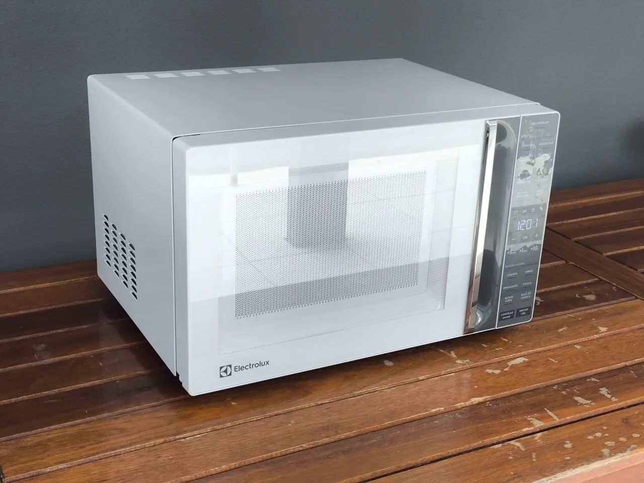 Microondas Electrolux 36 litros impecável  - Foto 3