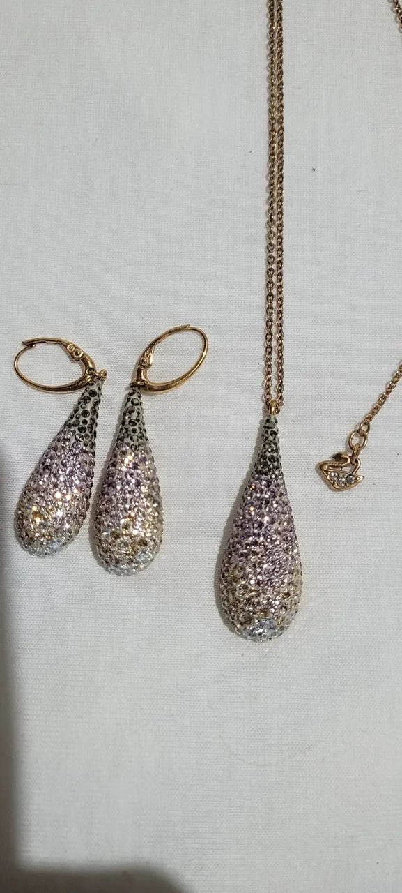 Swarovski original- colar e brincos e relógio Quartz em prata 925 e marcassitas  - Foto 3