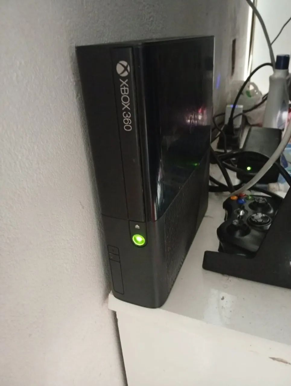 Tô vendendo esse videogame Xbox 360 perfeitamente funcional