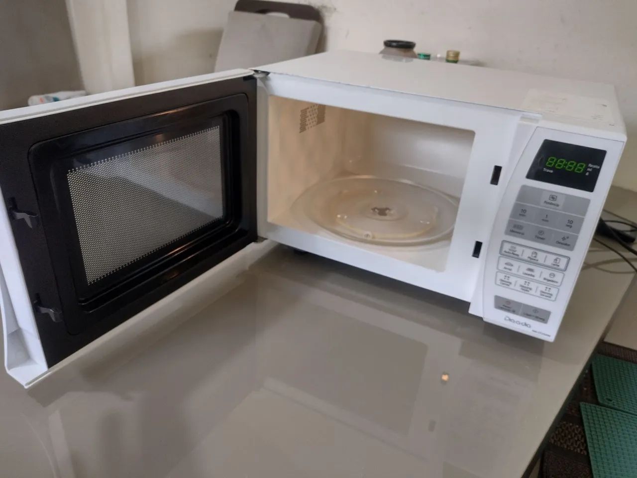 Microondas Panasonic 21 litros, funcionando perfeitamente  - Foto 2