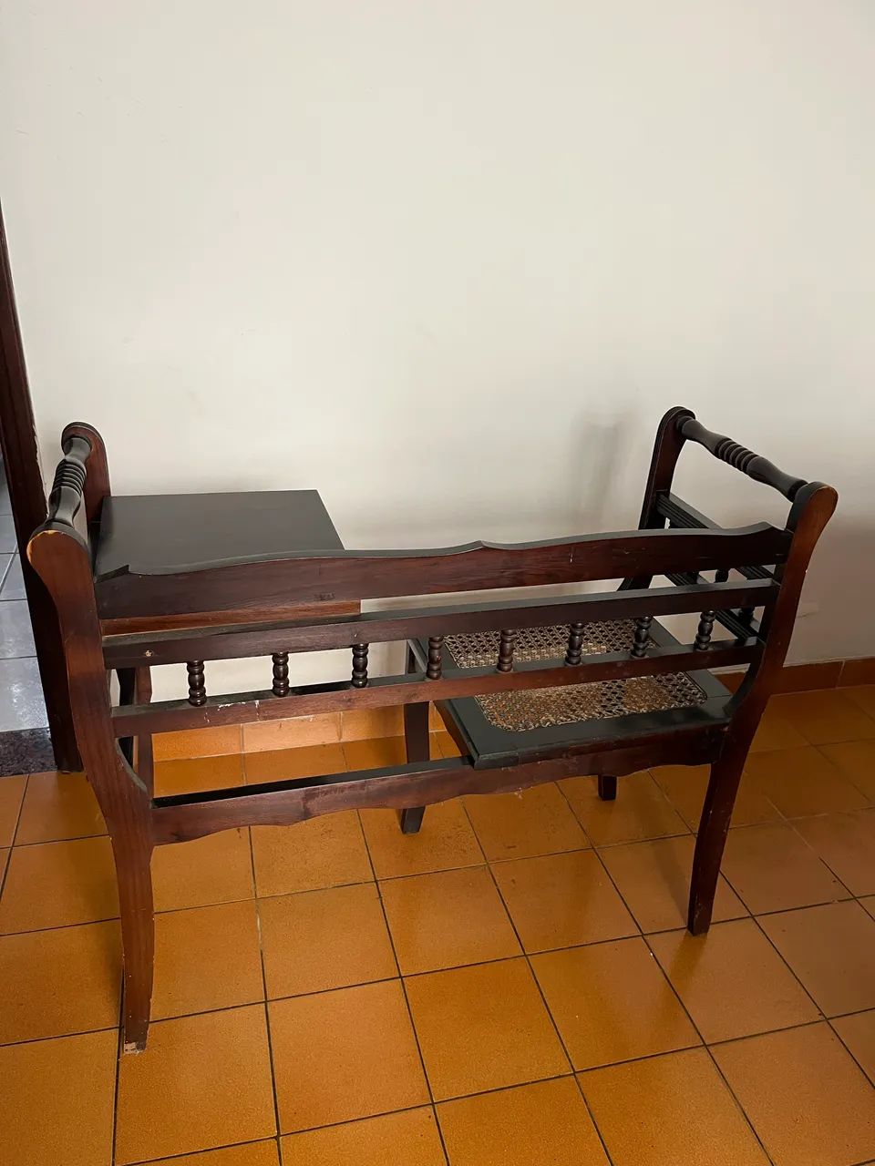 Banco namoradeira com mesa em Madeira - Foto 2