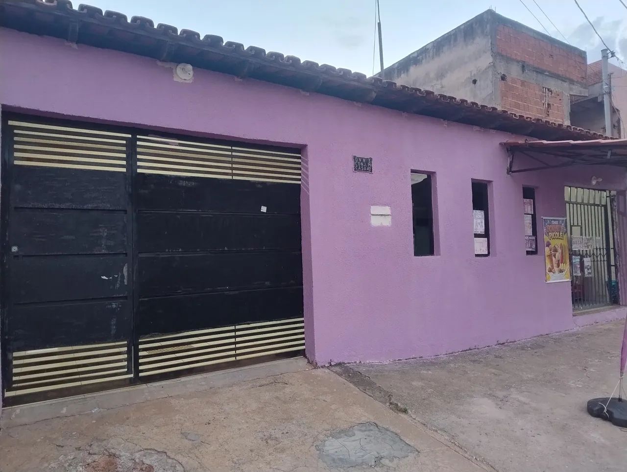 Vendo casa excelente localização.