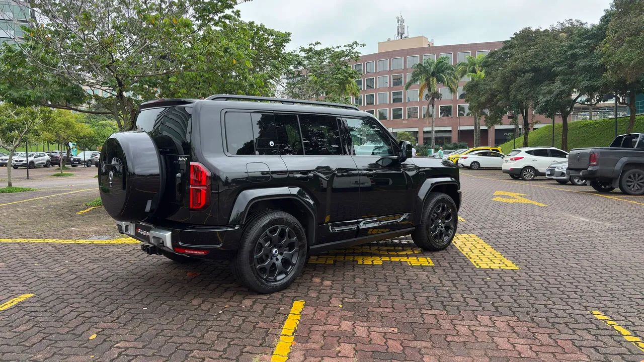 Denza B5 4WD, foto 4 de 14