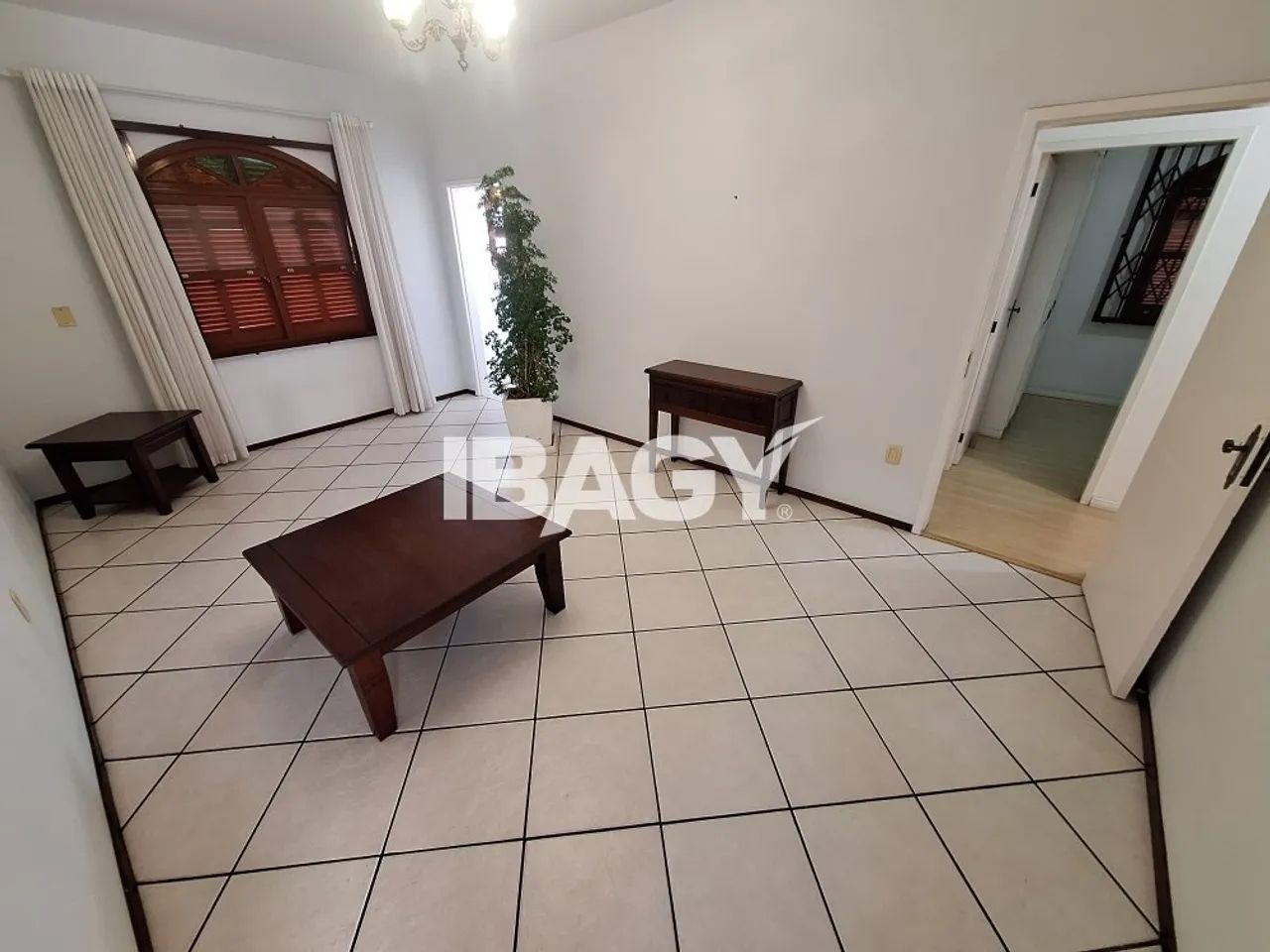Excelente Casa 4 dormitório(s) em Praia Comprida - São José - Foto 4