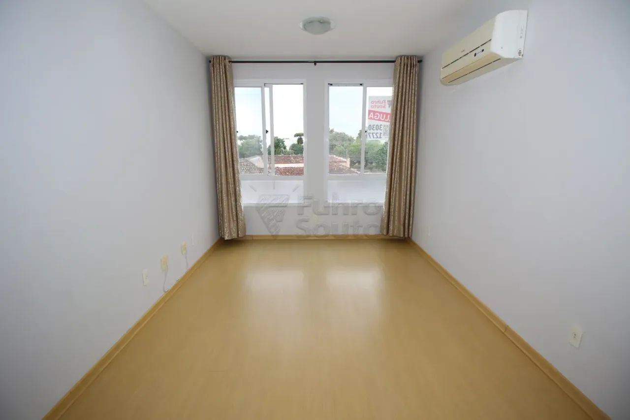 Apartamento Padrão em Pelotas