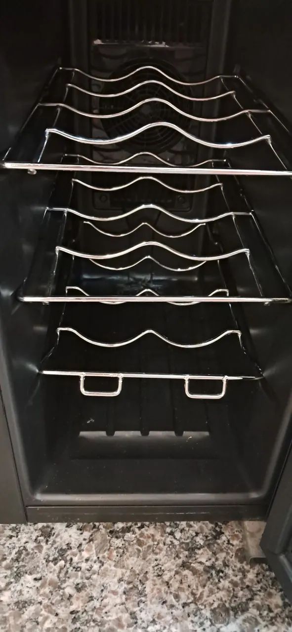 ADEGA CLIMATIZADA ETERNY 8 GARRAFAS SEM FUNCIONAR - Foto 2