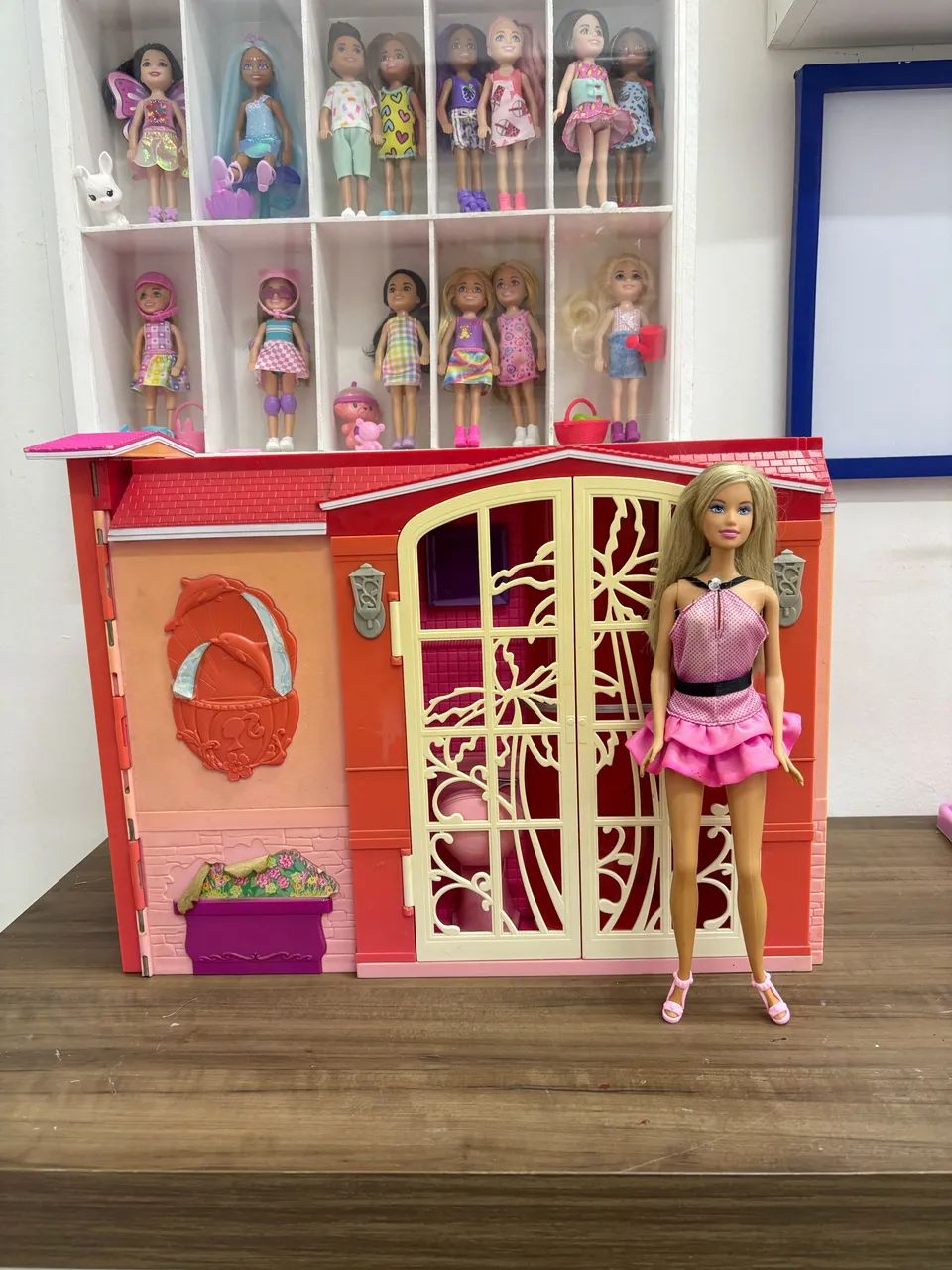 Casa da barbie 2007 pink world + barbie  - Foto 2