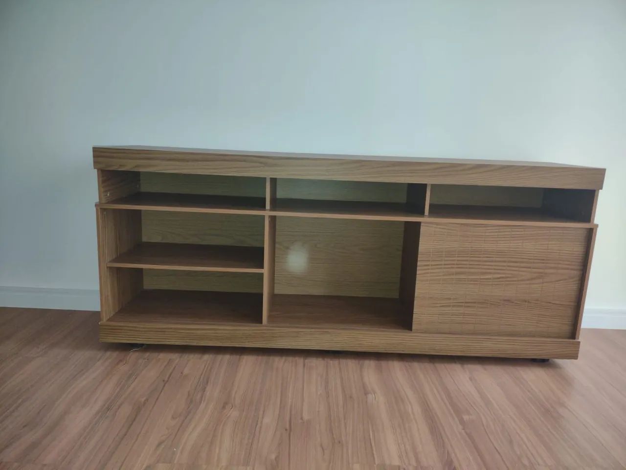 Rack para TV com design moderno e elegante - Foto 2